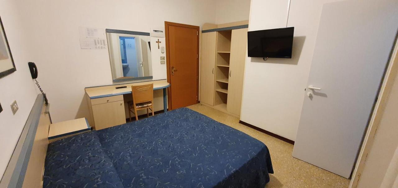 Hotel Brig Cattolica Extérieur photo