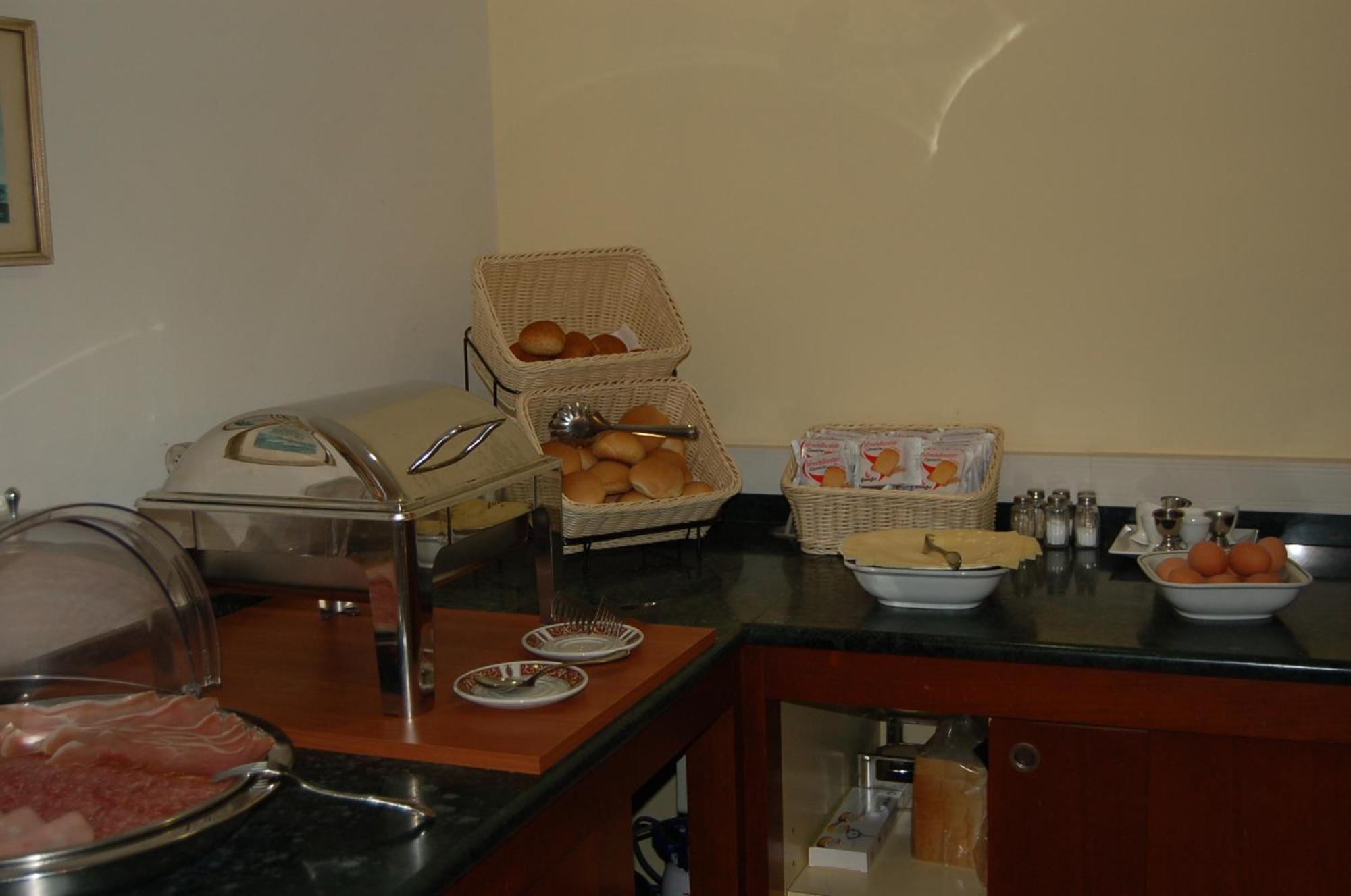 Hotel Brig Cattolica Extérieur photo
