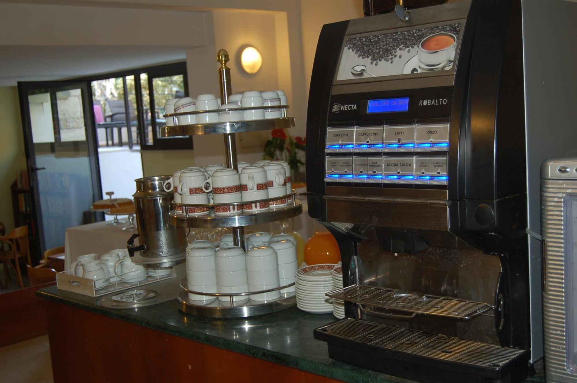 Hotel Brig Cattolica Extérieur photo