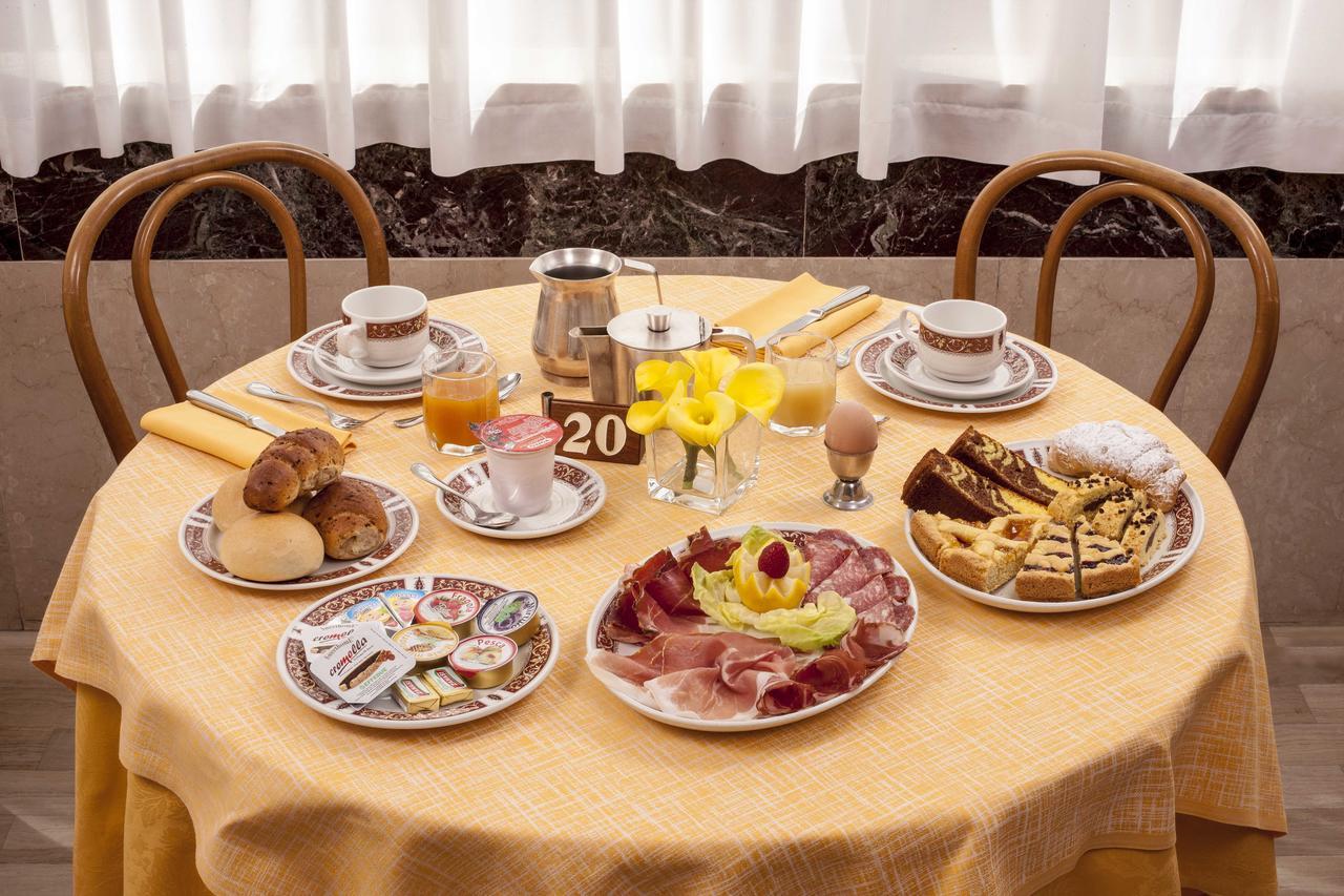 Hotel Brig Cattolica Extérieur photo