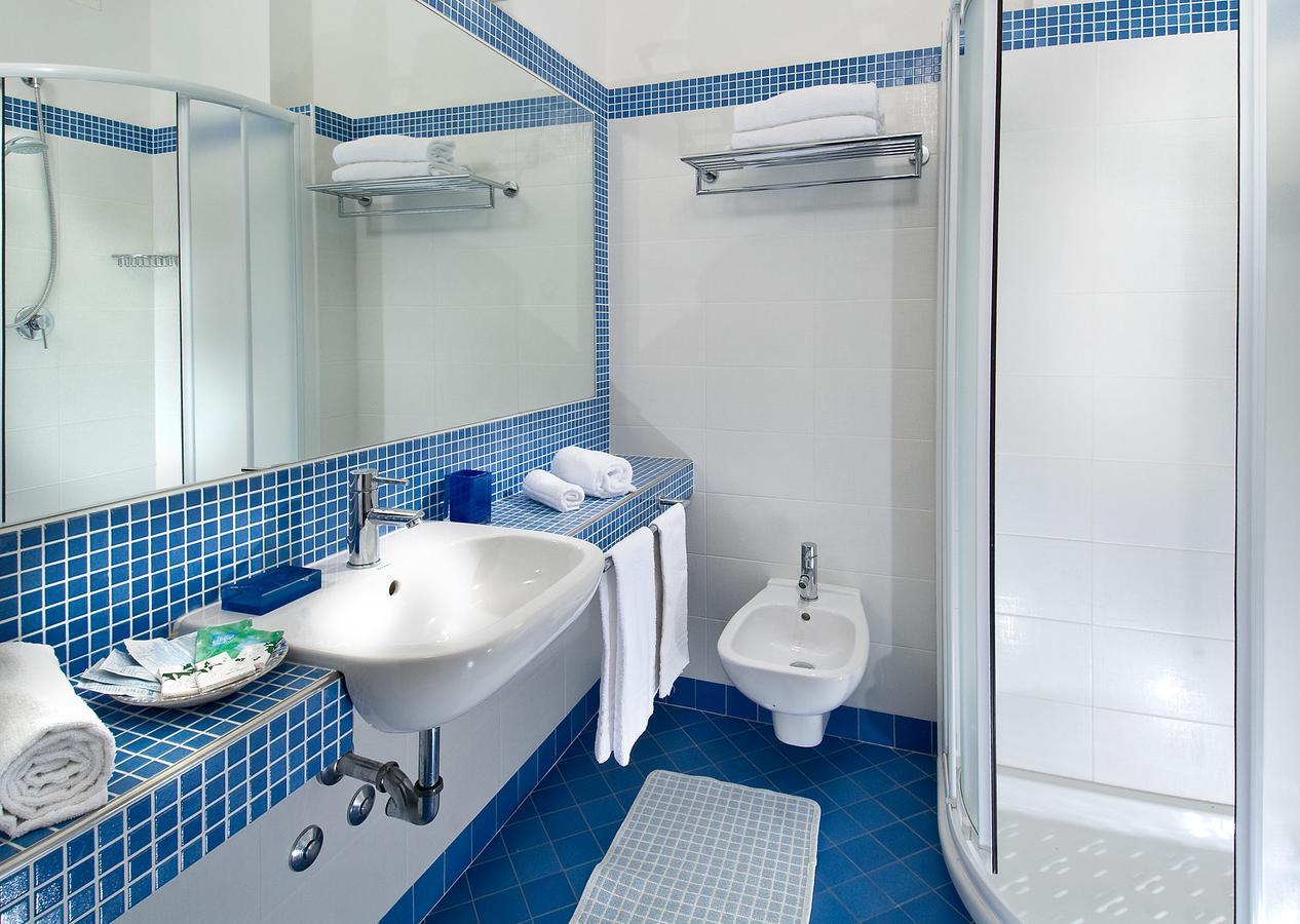 Hotel Brig Cattolica Extérieur photo